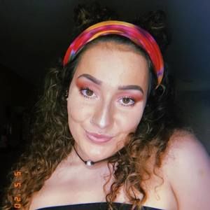 Meet your Posher, Alexis